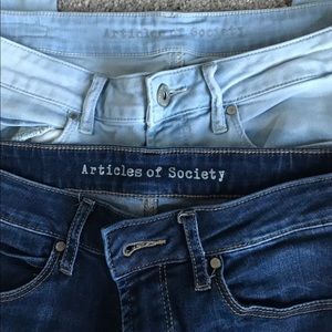 Lot of two articles of society jeans
